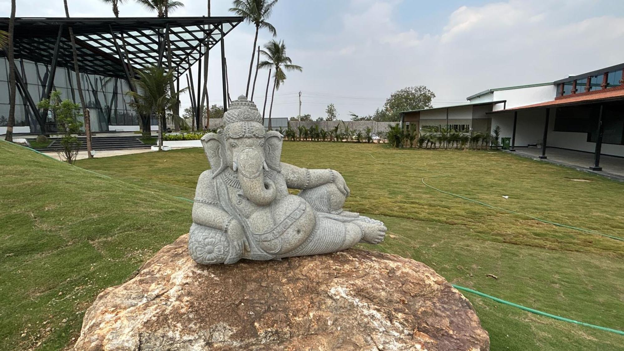 Serene Resort Hyderabad Shamshabad Esterno foto