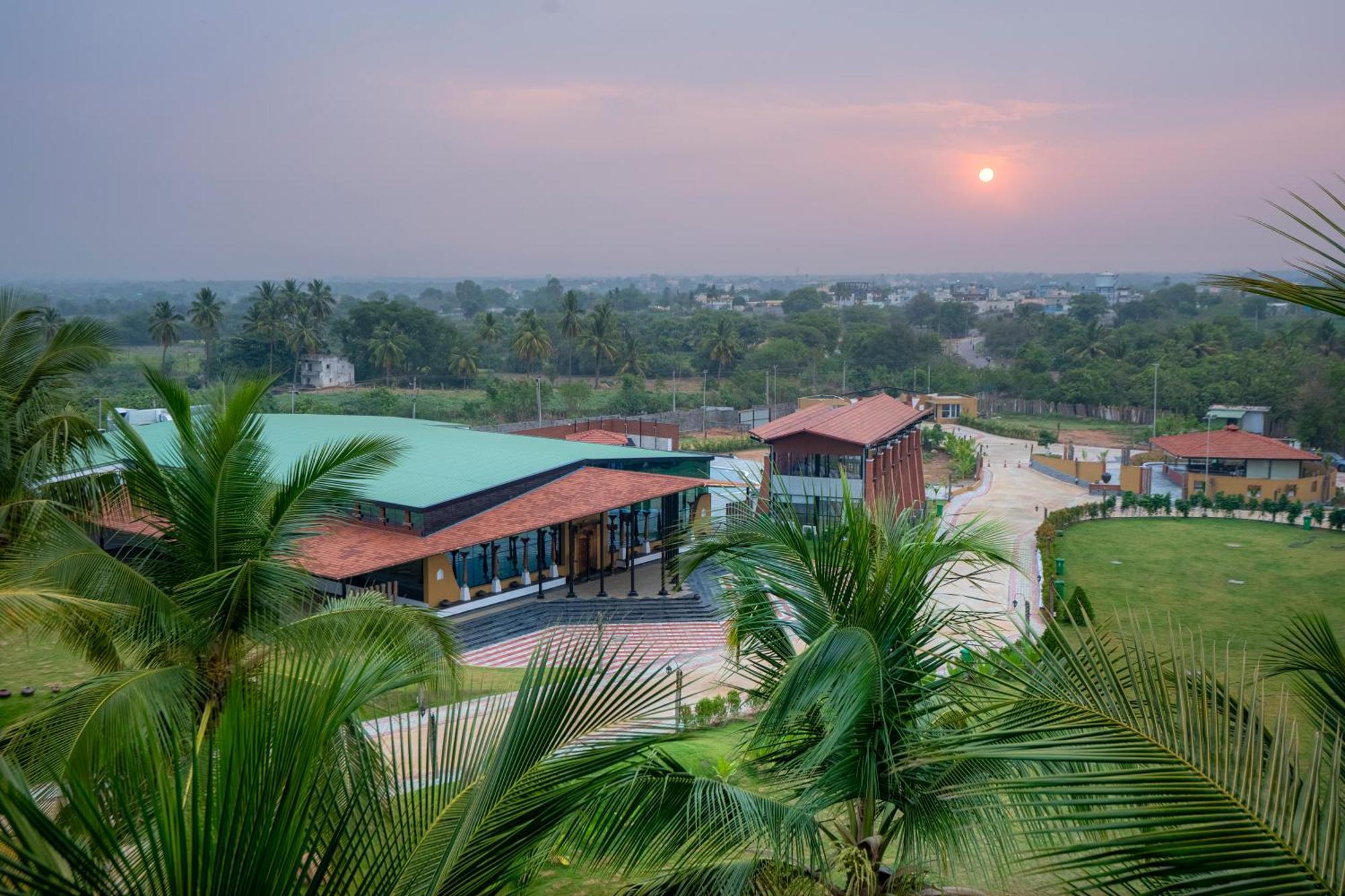 Serene Resort Hyderabad Shamshabad Esterno foto