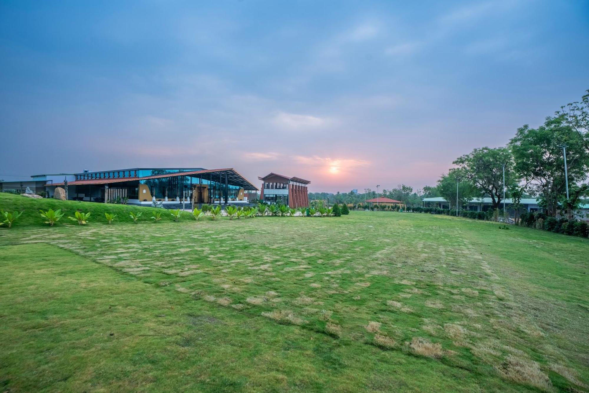 Serene Resort Hyderabad Shamshabad Esterno foto