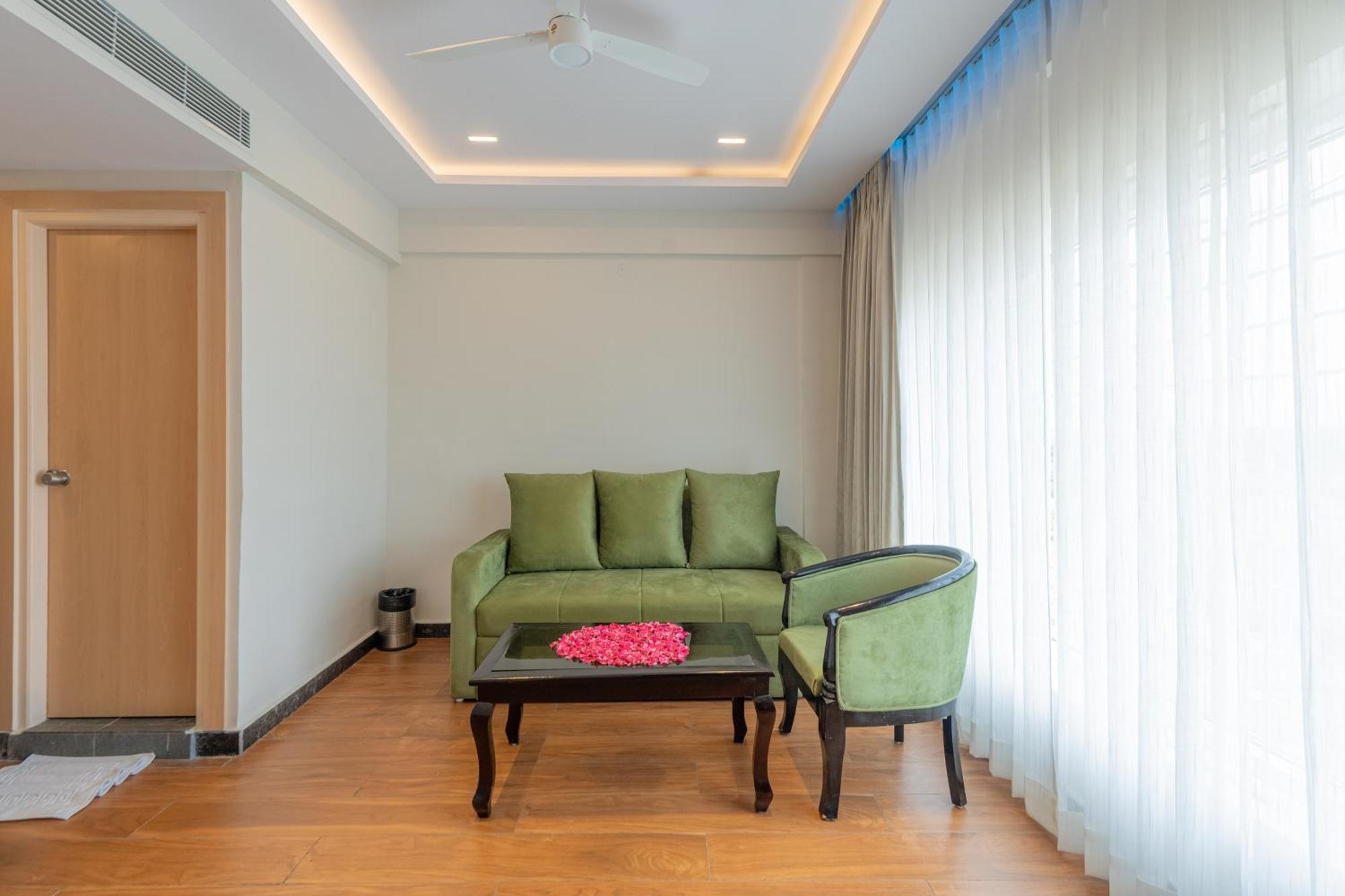 Serene Resort Hyderabad Shamshabad Esterno foto