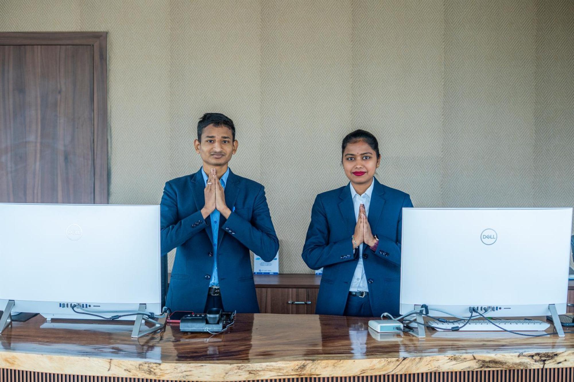 Serene Resort Hyderabad Shamshabad Esterno foto
