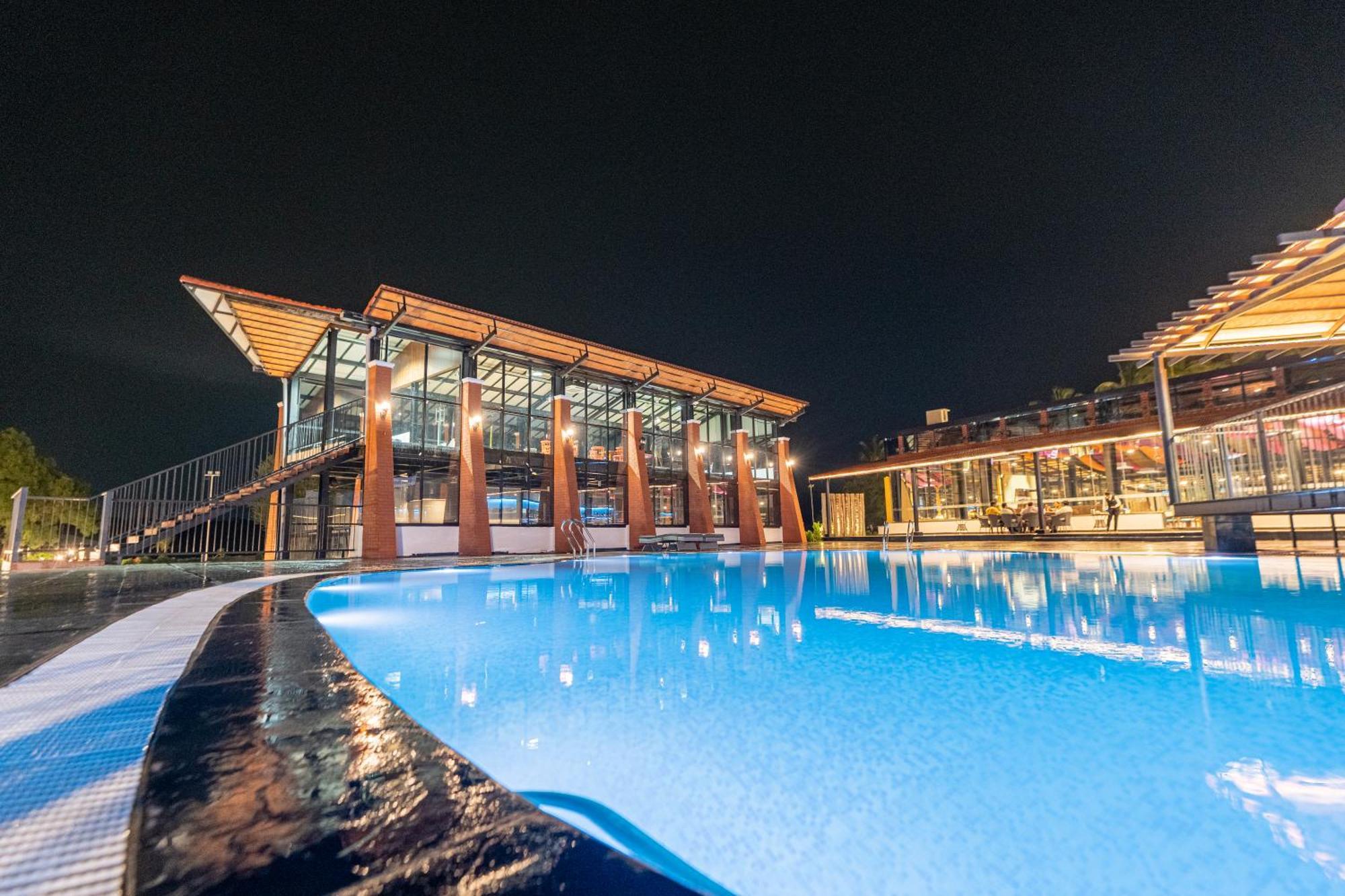 Serene Resort Hyderabad Shamshabad Esterno foto