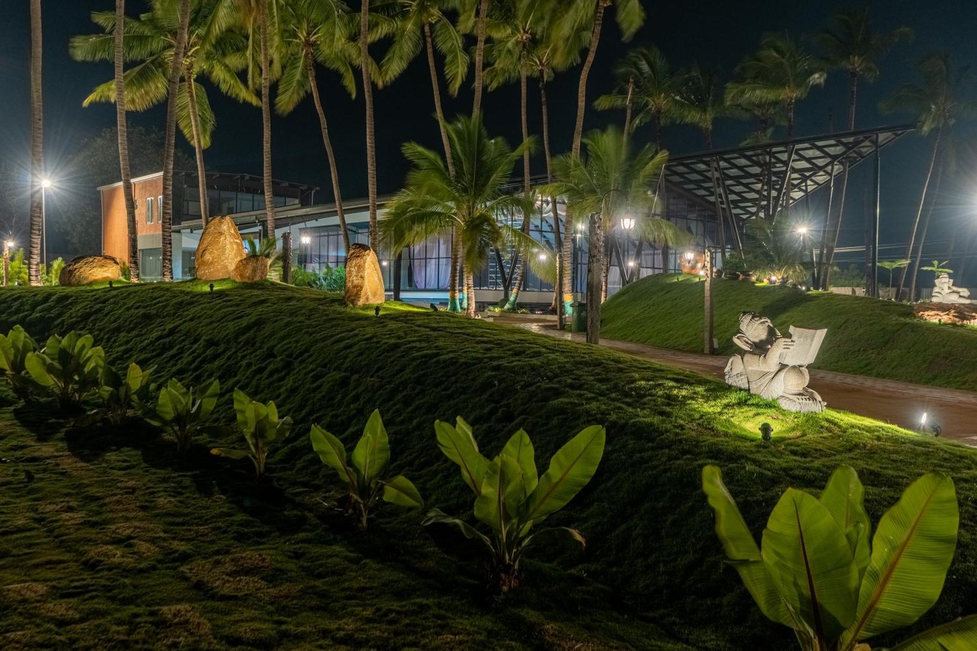 Serene Resort Hyderabad Shamshabad Esterno foto