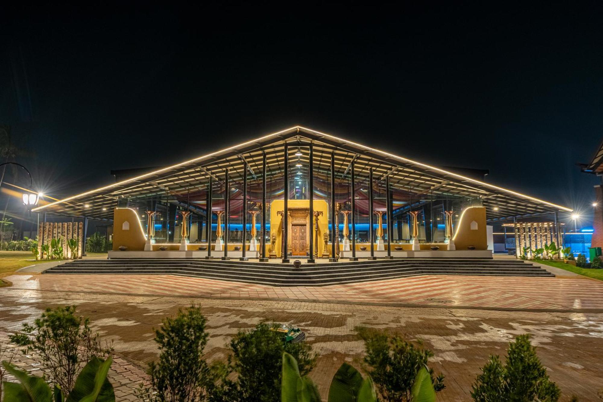 Serene Resort Hyderabad Shamshabad Esterno foto