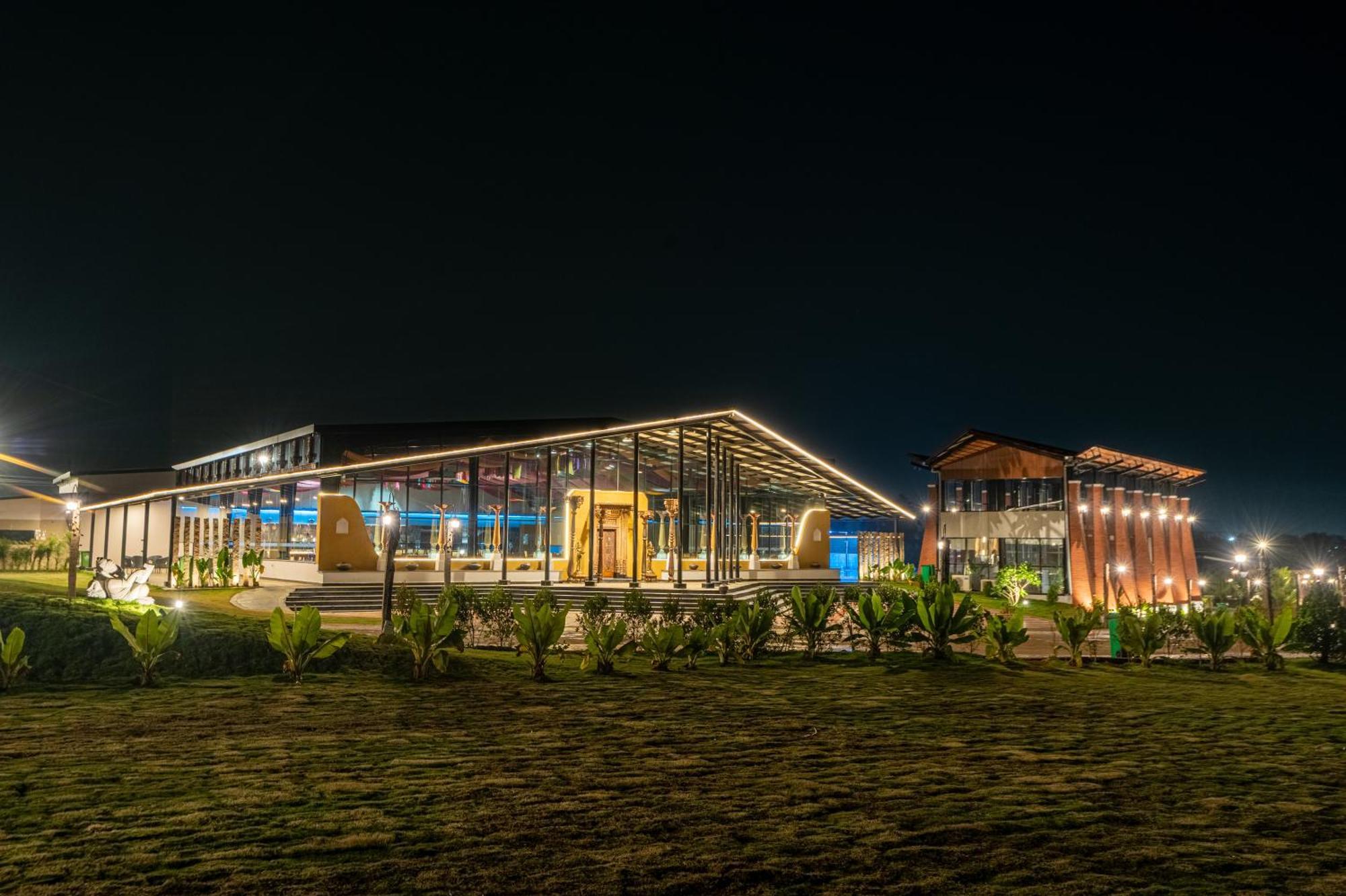 Serene Resort Hyderabad Shamshabad Esterno foto