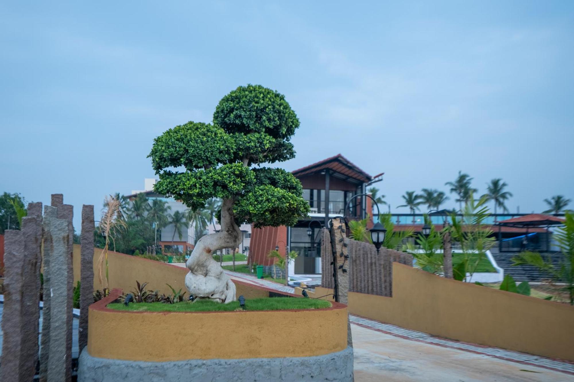 Serene Resort Hyderabad Shamshabad Esterno foto
